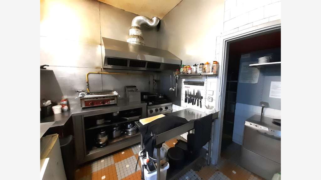 AV restaurant bel emplacement hyper centre Tours