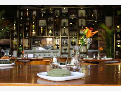 Vente restaurant très bien situé en angle