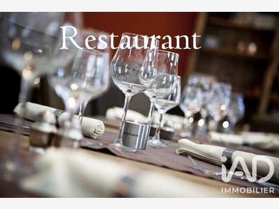 Vente restaurant terrasse idéalement situé à Uzès