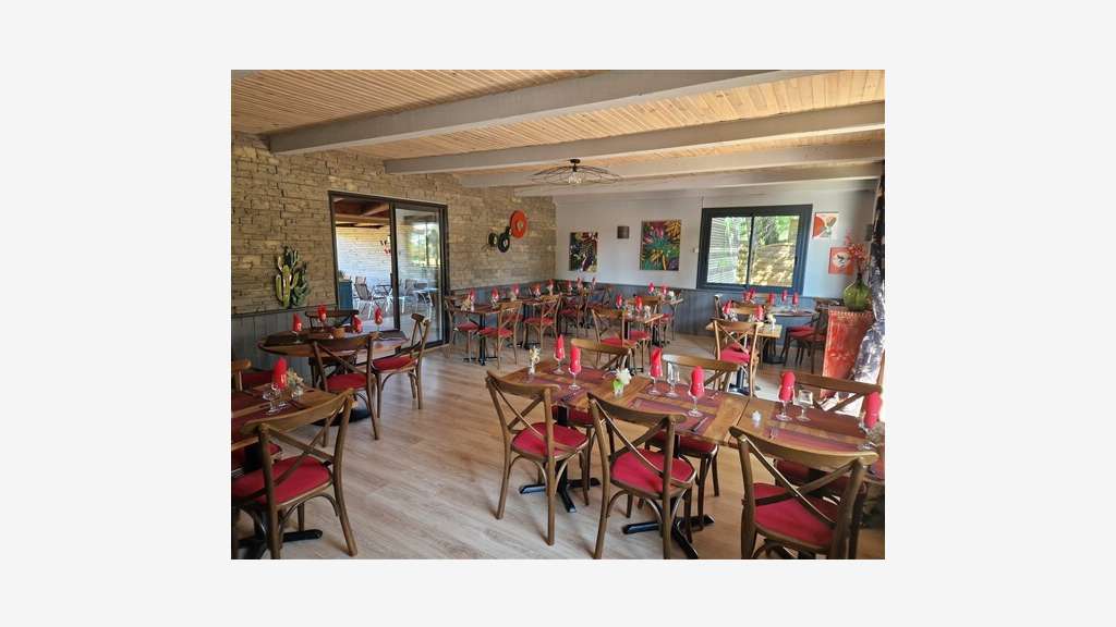 Vente restaurant grandes terrasses proche Uzès