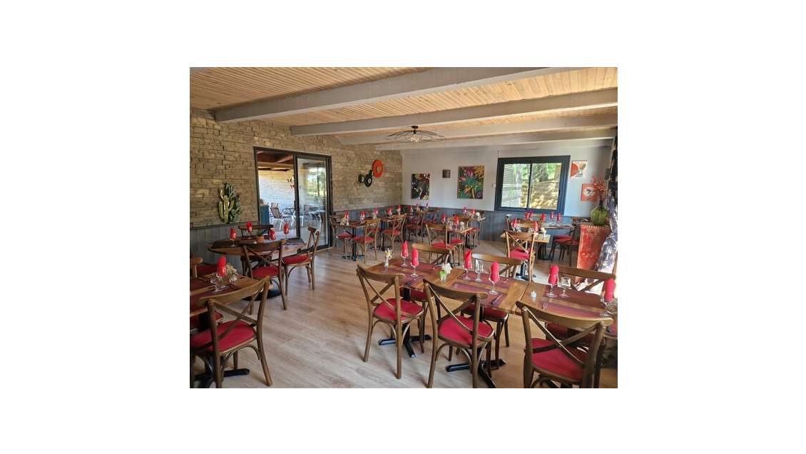 Vente restaurant grandes terrasses proche Uzès