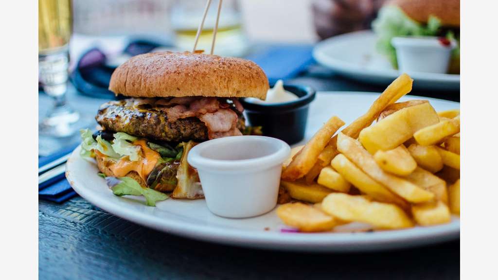 - 95 - RESTAURANT LICENCE IV - SECTEUR BEAUCHAMPS