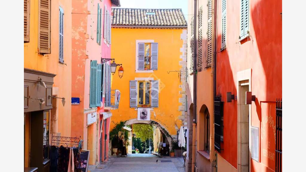 AV fonds de commerce secteur fréquenté à Valbonne
