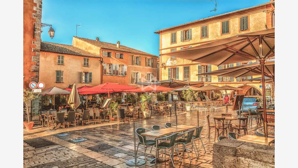 AV fonds de commerce secteur fréquenté à Valbonne