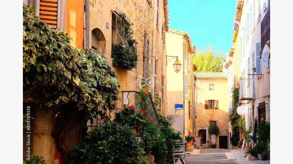 AV fonds de commerce secteur fréquenté à Valbonne