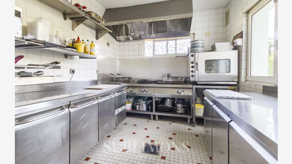 Beau fonds excellente notoriété à vendre Vannes
