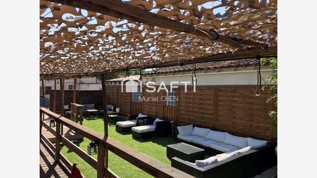 Cession restaurant 80m² Vauvert empl stratégique