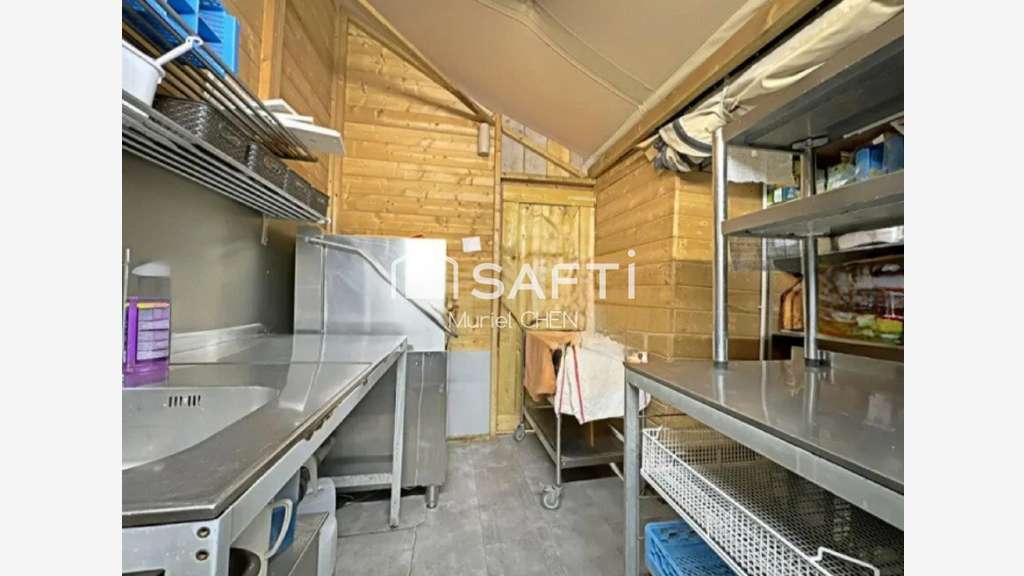 Cession restaurant 80m² Vauvert empl stratégique