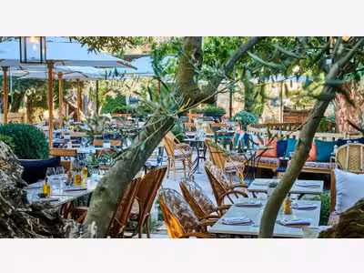 Vente FDC avec terrasse en centre ville de Vence