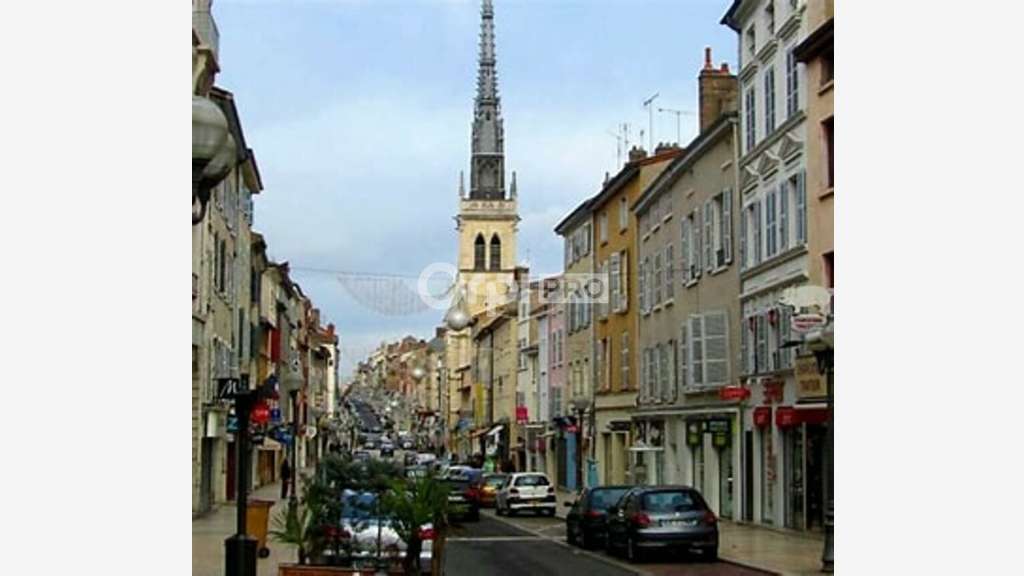 VILLEFRANCHE-SUR-SAÔNE - FONDS DE COMMERCE à v