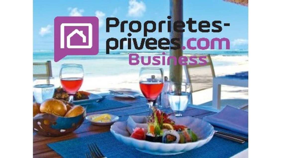 AV restaurant 120 cvts sur la marina Villeneuve