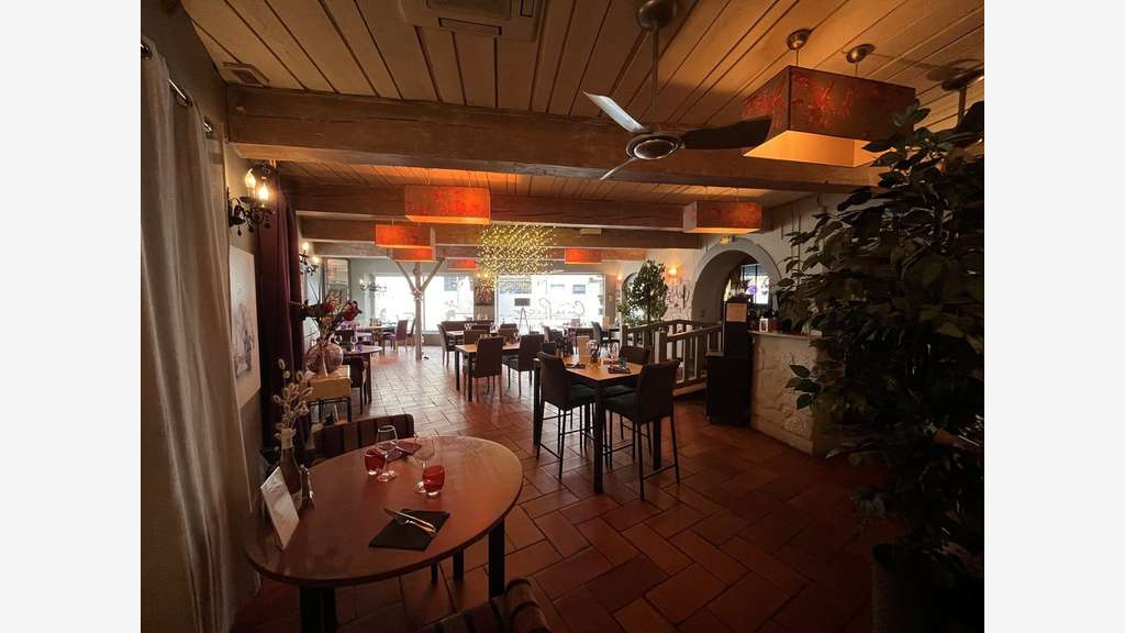 A vendre restaurant 70 cvts à Villeneuve Sur Lot