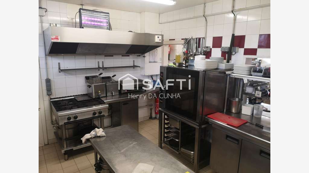 AV restaurant clé en main axe très passant Ychoux
