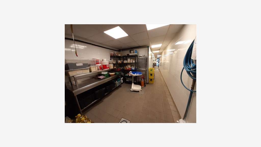 AV restaurant impeccable grand axe passager Tours