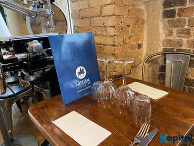 Vente restauration en angle de rue à Paris 75018