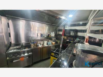 Vend restauration rapide Paris 18 Bel emplacement