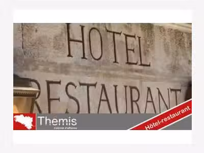 Cède hôtel *** Resto Gastro 9 ch. en ville côtière