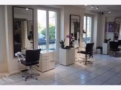 Vente salon de coiffure bord de la mer Cotentin