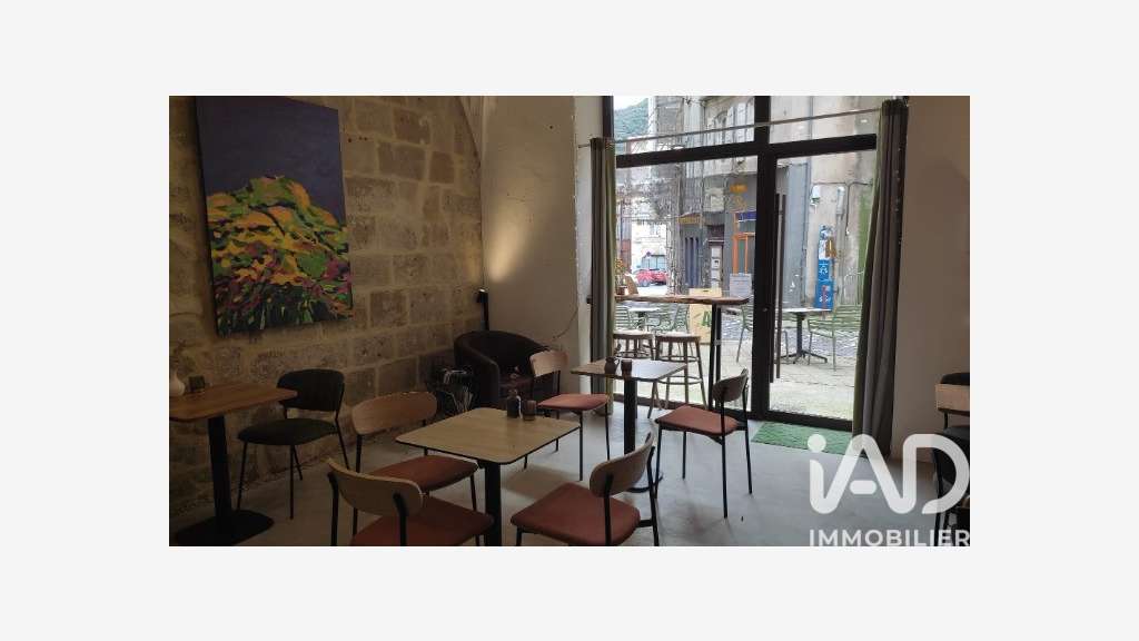 Vente salon de thé emplacement idéal à Lodève