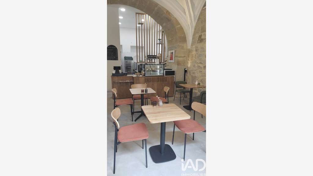 Vente salon de thé emplacement idéal à Lodève