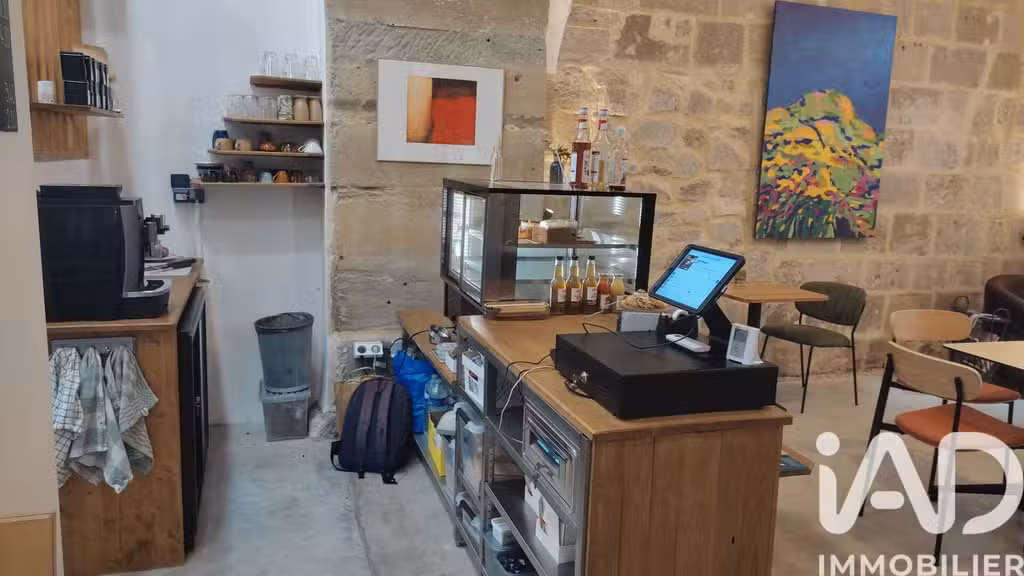 Vente salon de thé emplacement idéal à Lodève