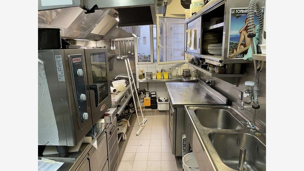 AV superbe restaurant 75011 Parmentier Oberkampf
