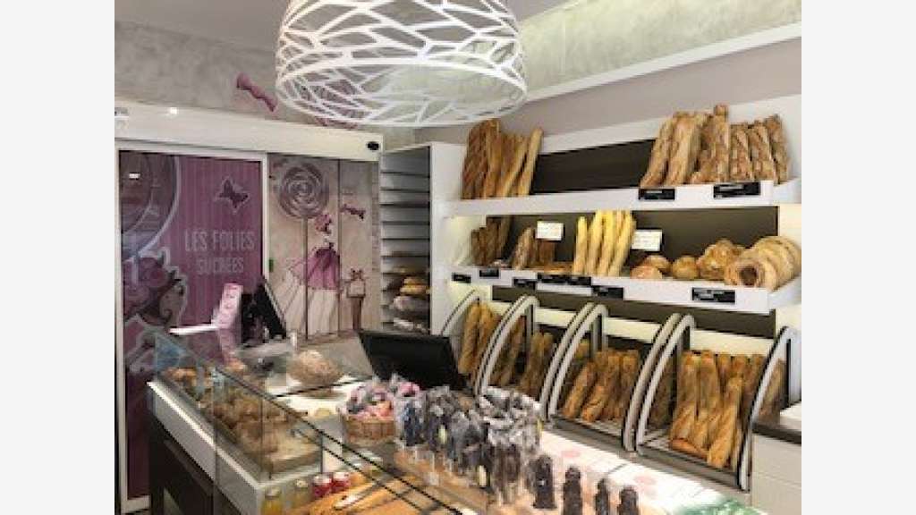 URGENT AV superbe boulangerie top empl + appart
