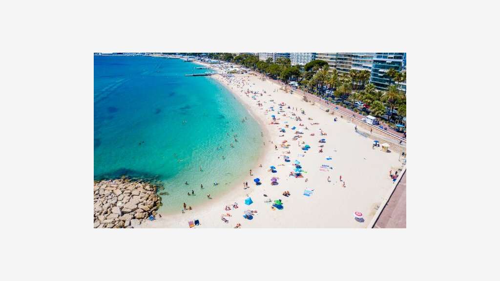 Vente superbe brasserie devant la mer Côte d'Azur