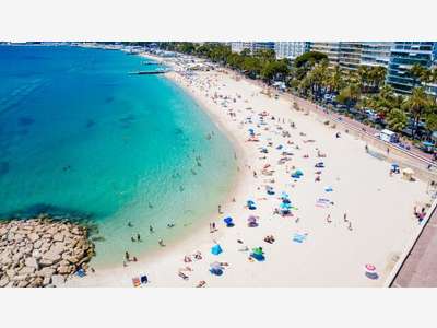 Vente superbe brasserie devant la mer Côte d'Azur