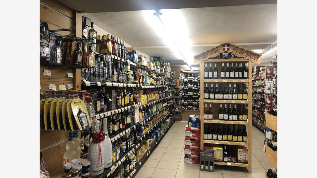 Vente supérette en station ski de Praz sur Arly