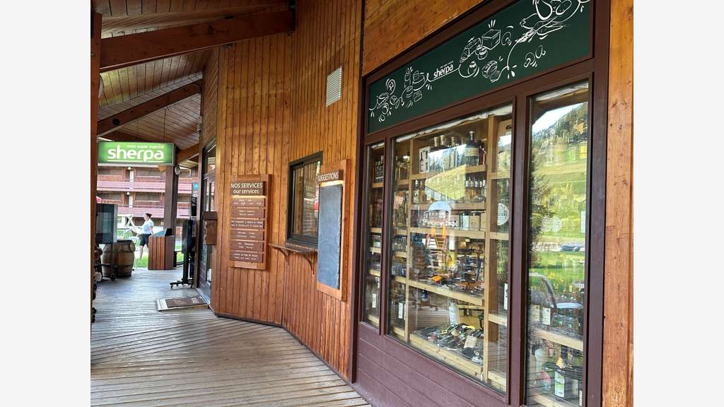 Vente supérette saisonnière en station ski Manigod