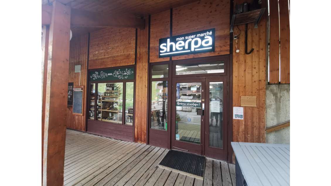 Vente supérette saisonnière en station ski Manigod