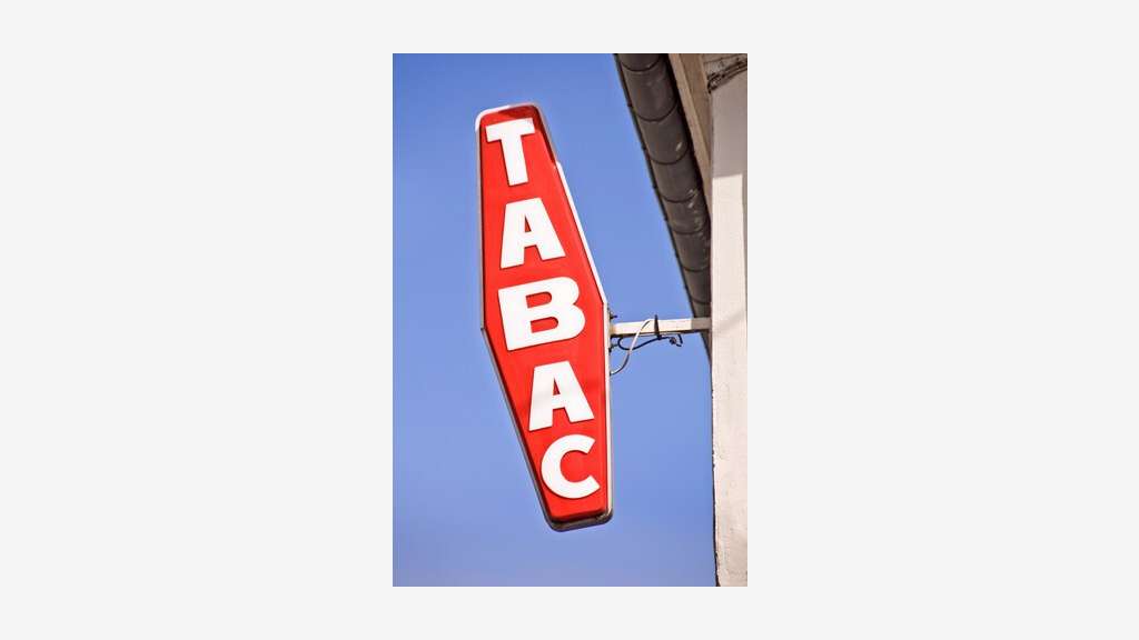Vend Tabac Loto Presse Bimbeloteries à Marseille