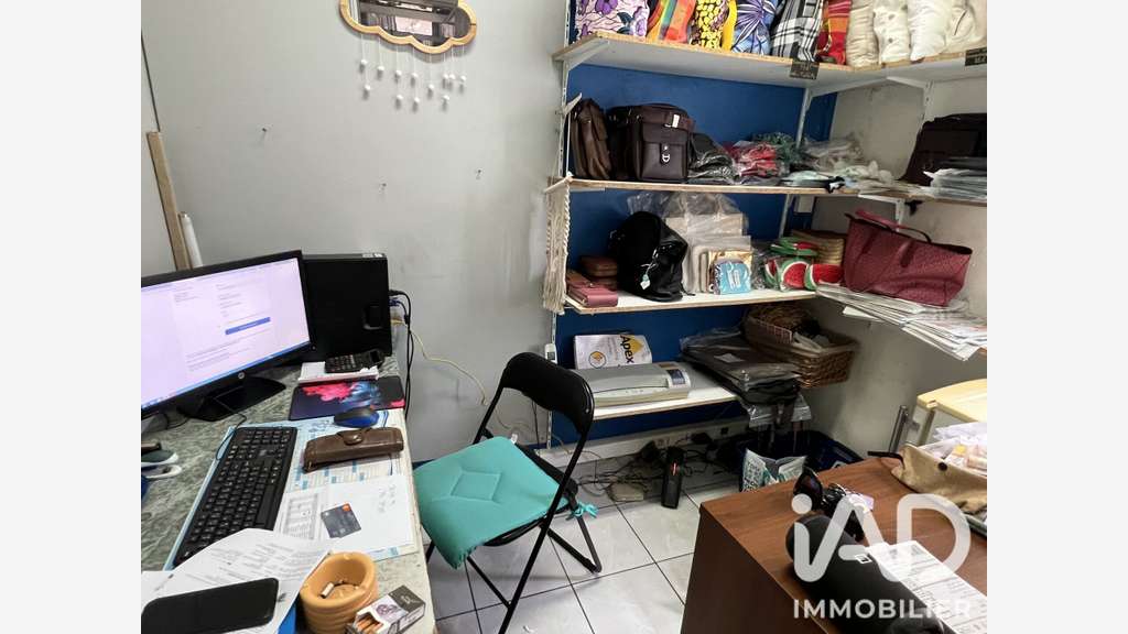 Vente Tabac PMU Loto souvenirs  à Basse-Terre