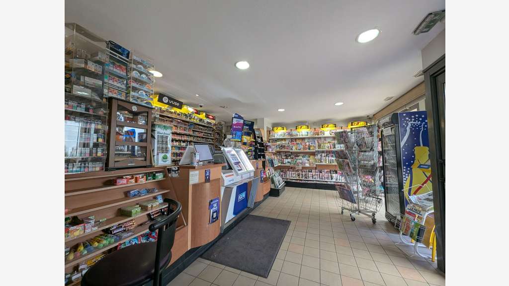 Vente tabac presse FDJ 240m² terrasse 100m² Mably