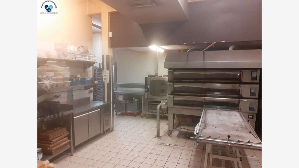 Vente terminal de cuisson 165m² à Pin-Balma