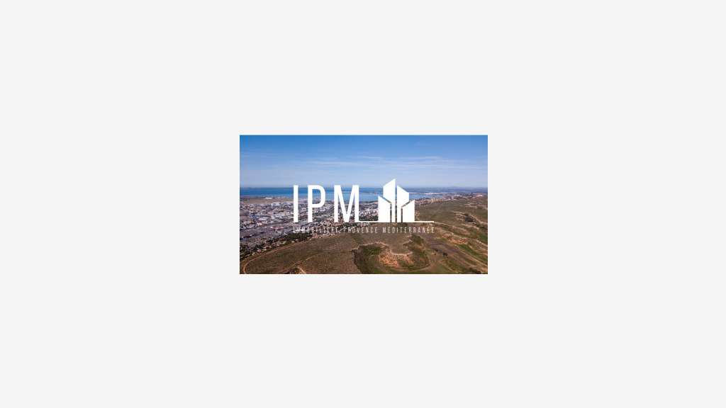 A vendre terrain de 13.000m² Signes 83870