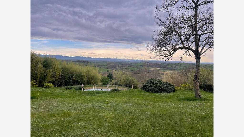 Domaine touristique 30 ha à vendre Ariège