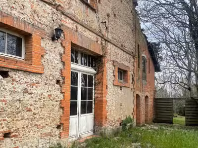 Domaine touristique 30 ha à vendre Ariège