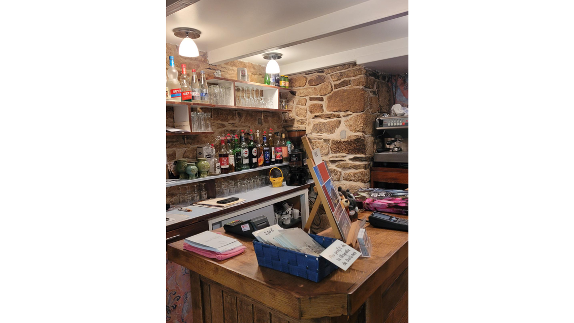 A vendre très beau bar restaurant connu Finistère