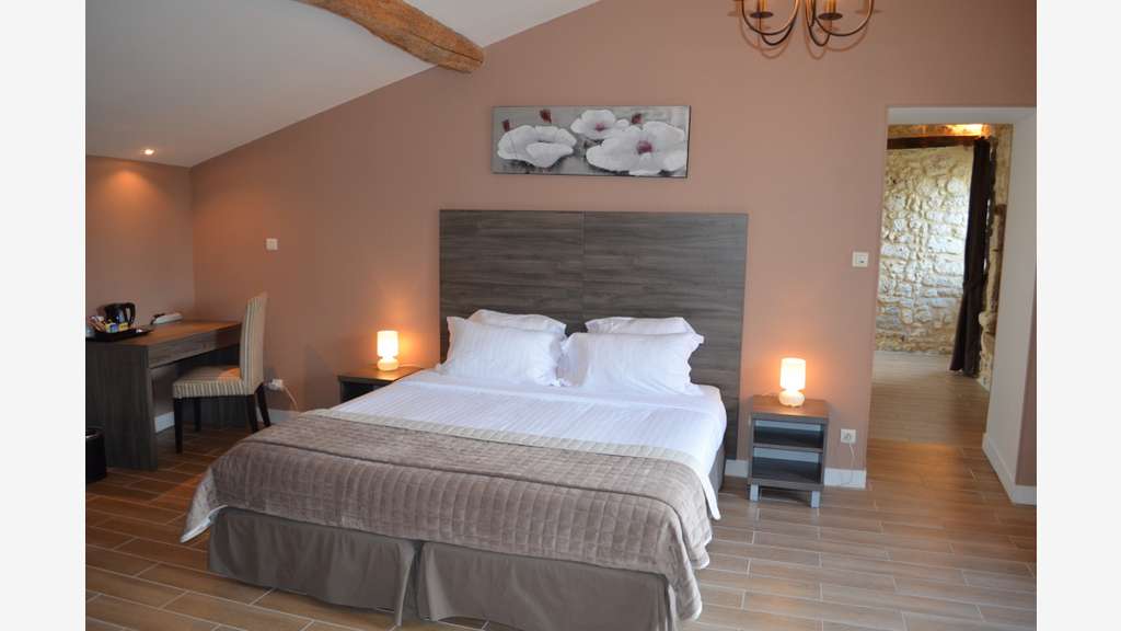 A vendre très beau domaine touristique en Dordogne