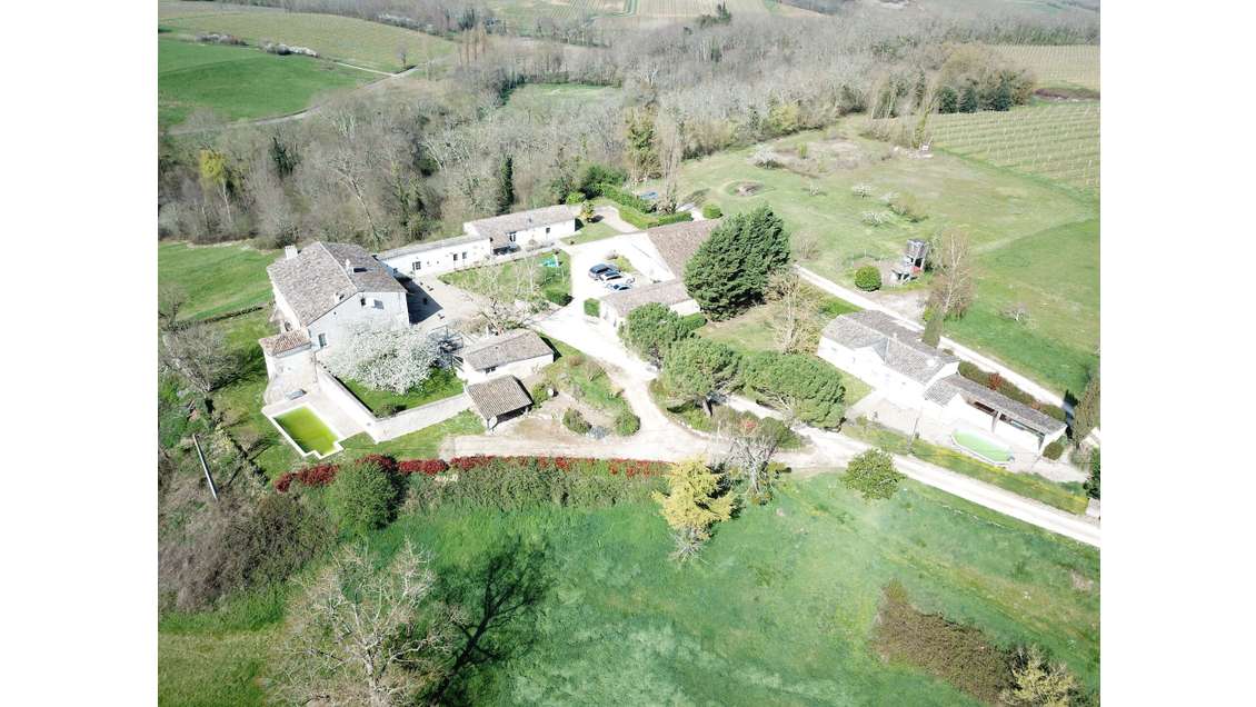 A vendre très beau domaine touristique en Dordogne