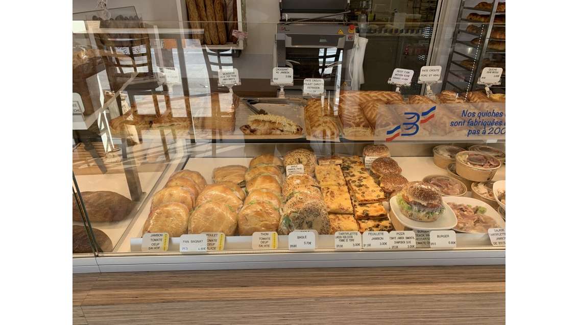 Très belle boulangerie à vendre, 30 min. de Reims