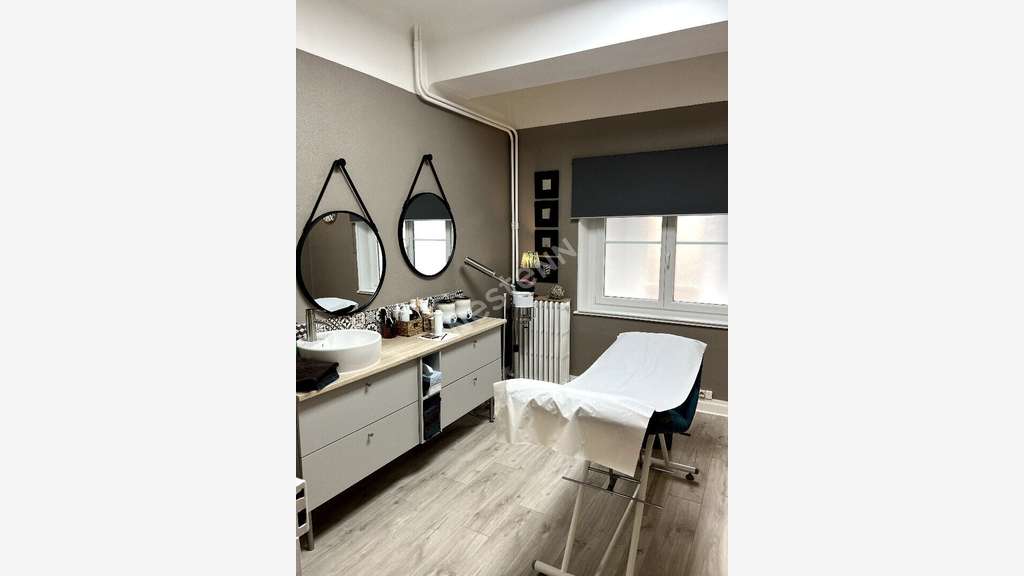 A vendre FDC esthétique au centre de Verdun