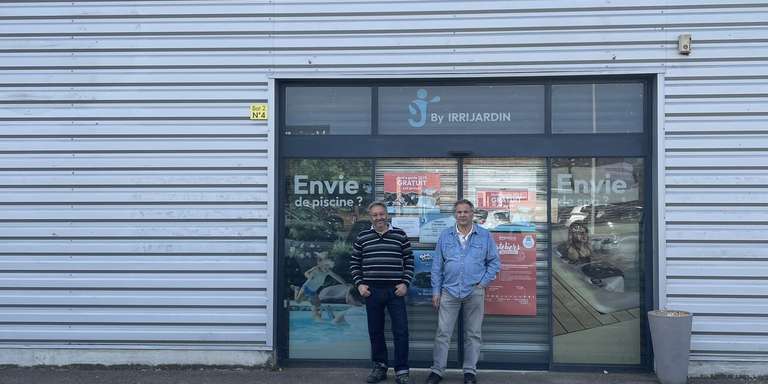 IRRIPISCINE BY IRRIJARDIN - Vincent Costes à la tête de son troisième point de vente Irripiscine avec le reprise du magasin d’Epône (78)