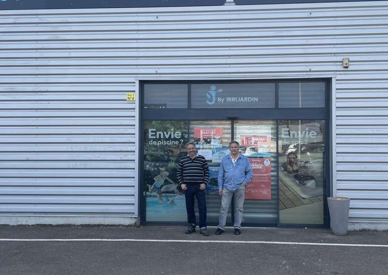 IRRIPISCINE BY IRRIJARDIN - Vincent Costes à la tête de son troisième point de vente Irripiscine avec le reprise du magasin d’Epône (78)